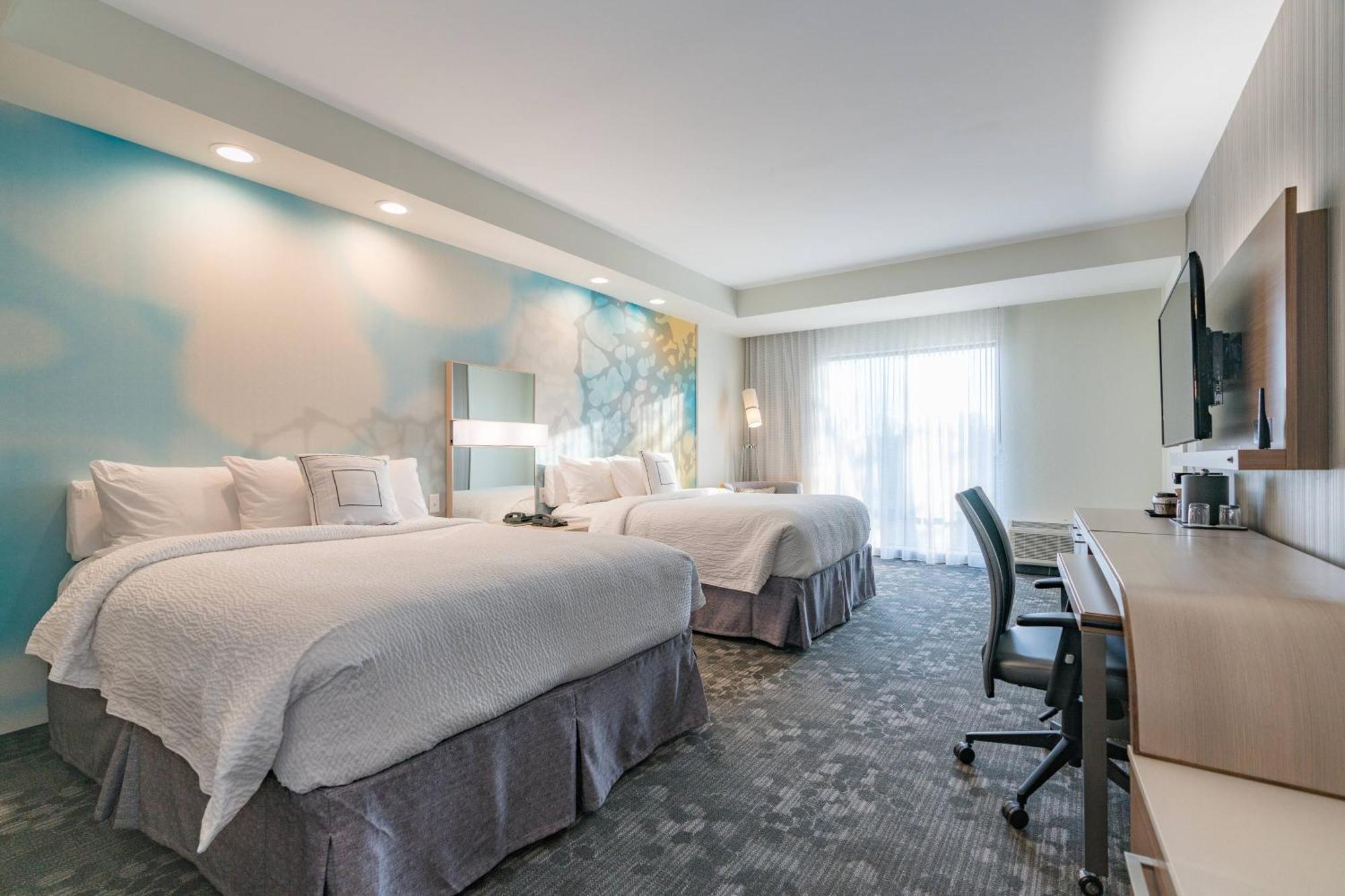 Courtyard By Marriott West Springfield Hotel Exterior photo
